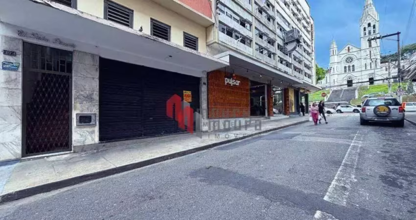 Apartamento com área externa de 2 quartos no morro da glória