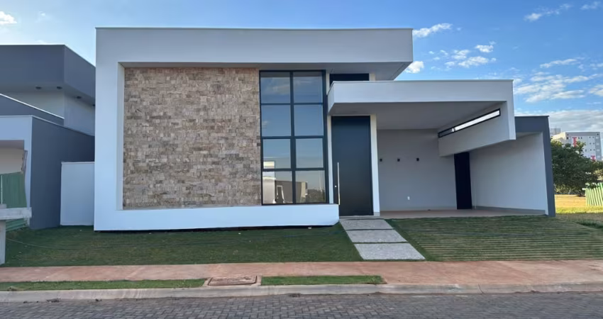 Linda casa condomínio Arts Uberlândia