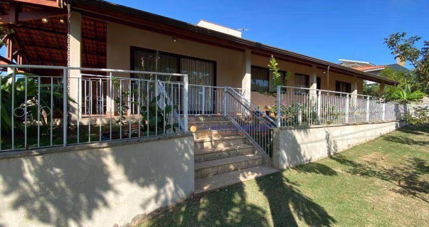 Casa com 3 dormitórios à venda, 182 m² por R$ 1.300.000,00 - Condomínio Picollo Villaggio - Louveira/SP
