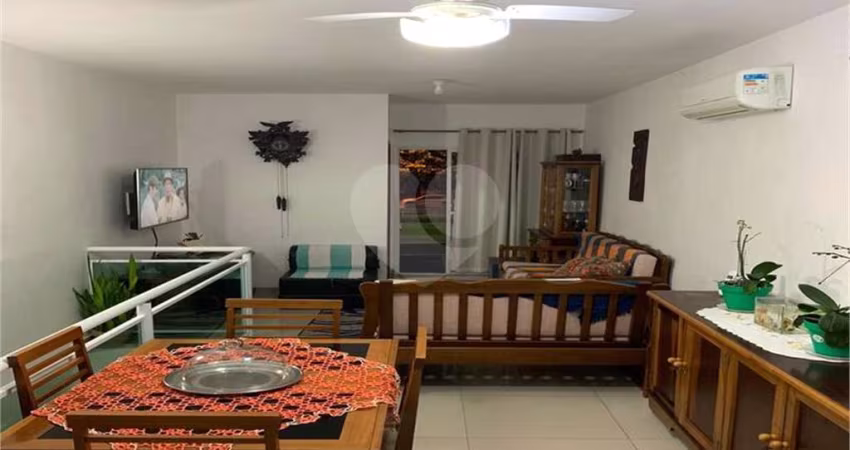 Casa com 3 quartos à venda em Vila Valença - SP