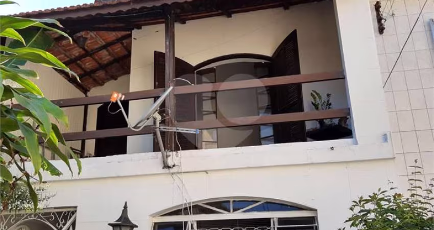 Sobrado com 3 quartos à venda em Centro - SP