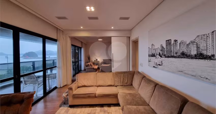 Apartamento com 3 quartos à venda em Gonzaga - SP