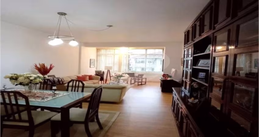 Apartamento com 3 quartos à venda em Boqueirão - SP