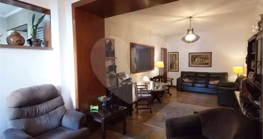 Apartamento com 3 quartos à venda em Itararé - SP