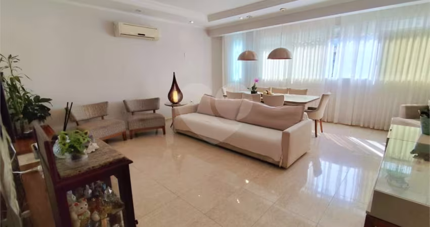 Casa com 5 quartos à venda em Marapé - SP