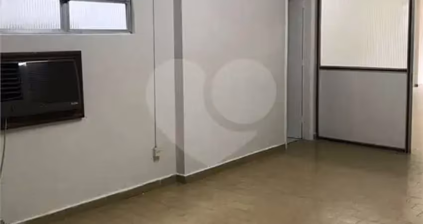 Sala comercial à venda na Rua Frei Gaspar, Centro, São Vicente