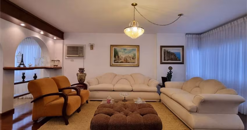 Apartamento com 3 quartos à venda ou para locação em Boqueirão - SP