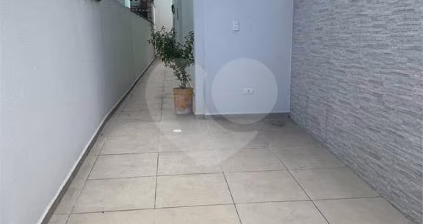 Casa de vila com 2 quartos à venda em Aparecida - SP