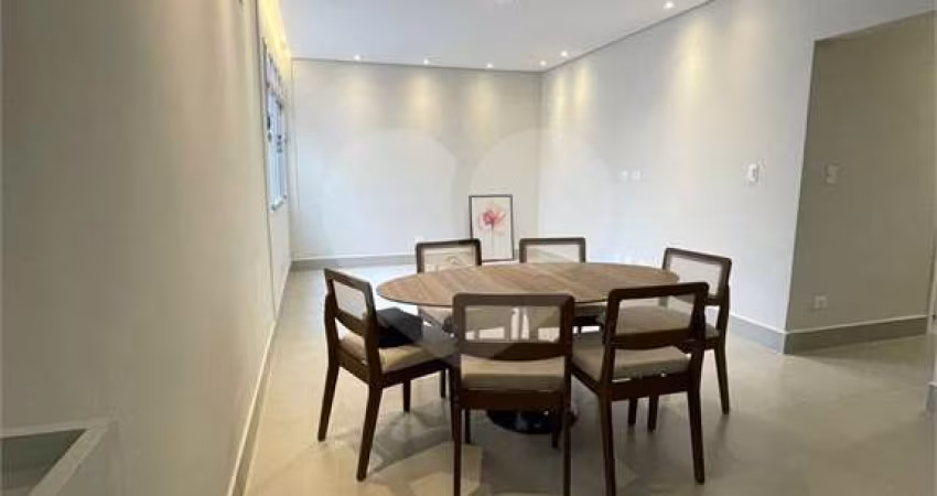 Apartamento com 3 quartos à venda em Gonzaga - SP