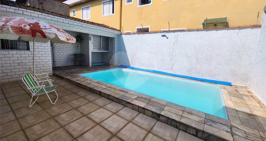 Sobrado com 3 quartos à venda em Parque Bitaru - SP