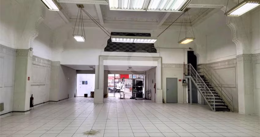 Prédio inteiro para locação em Centro - SP