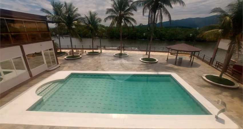 Condomínio com 9 quartos à venda em Balneario Praia Do Perequê - SP