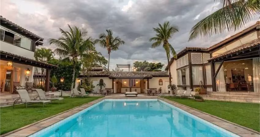 Casa com 10 quartos à venda na Avenida Miguel Stéfano, Enseada, Guarujá