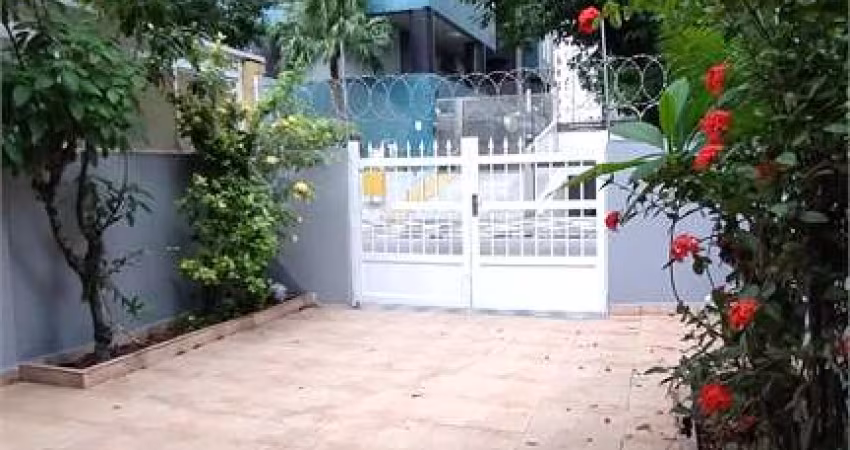 Sobrado com 4 quartos à venda em Gonzaga - SP