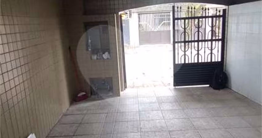 Casa térrea com 2 quartos à venda em Caneleira - SP