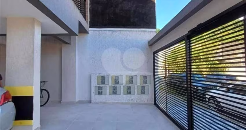 Casa de vila com 2 quartos para locação em Canto Do Forte - SP