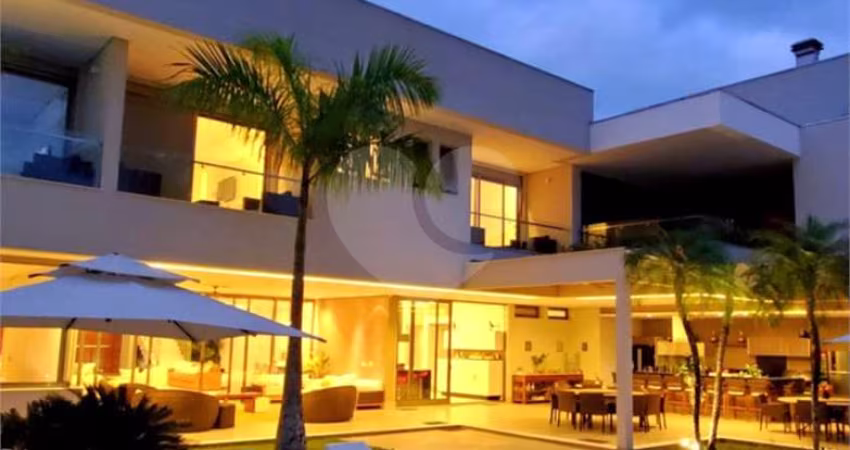 Casa com 7 quartos à venda em Jardim Acapulco - SP