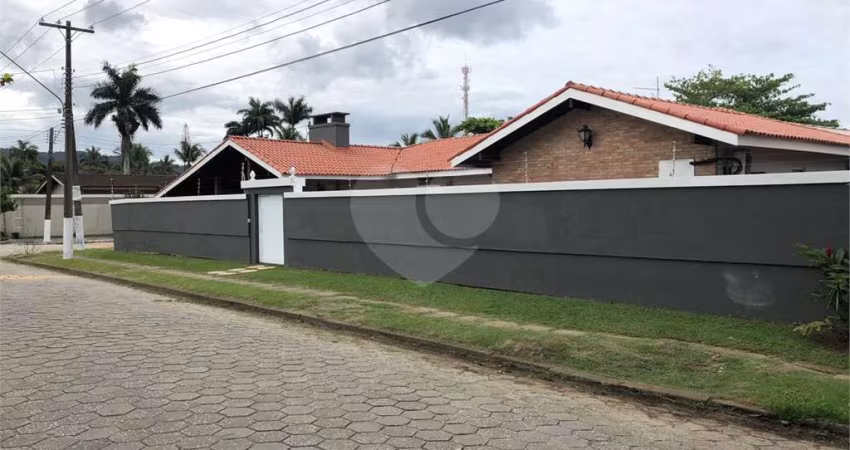 Casa com 3 quartos para locação em Balneário Praia Do Pernambuco - SP
