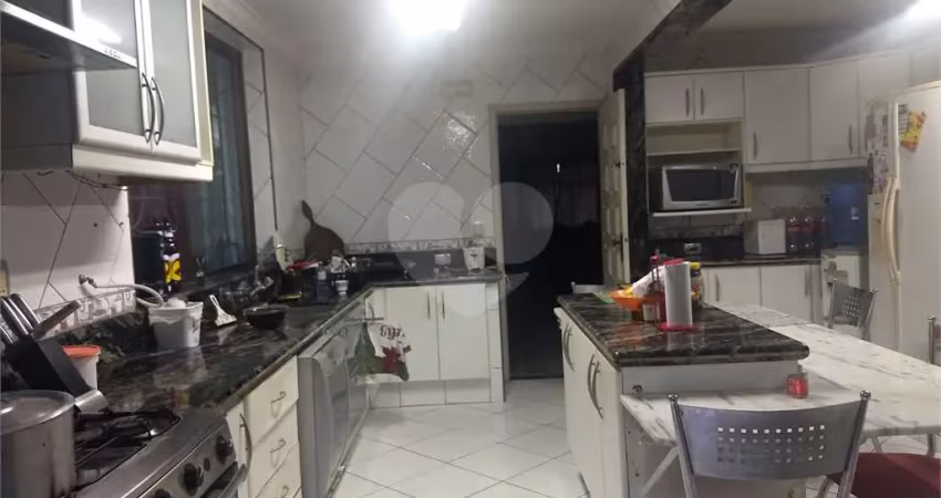 Casa com 3 quartos à venda na Rua João Caetano, Campo Grande, Santos