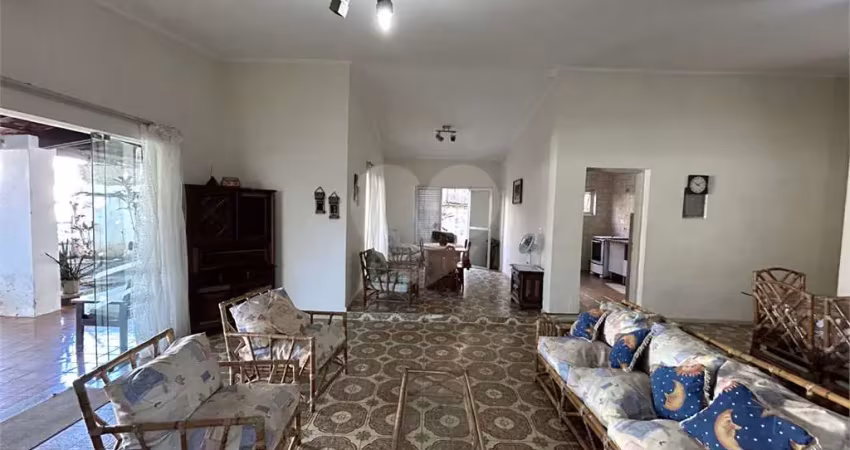 Casa com 5 quartos à venda na Uape, Enseada, Guarujá