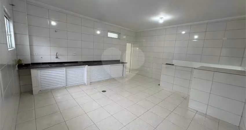 Sobrado com 3 quartos para locação em campo grande - sp
