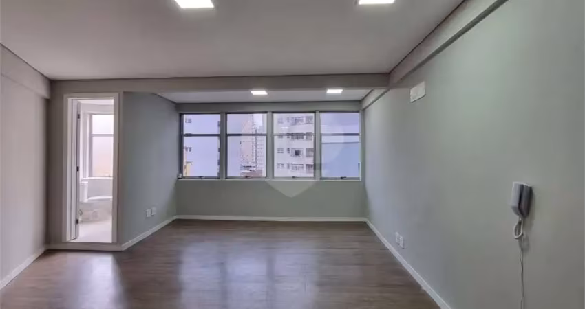 Sala comercial para alugar na Avenida Ana Costa, Gonzaga, Santos