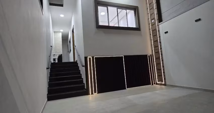 Casa térria Maravilhosa / 3 dorms, 1 Suíte / Documentação ok / Aceita Permuta / Aceita Financiamento.