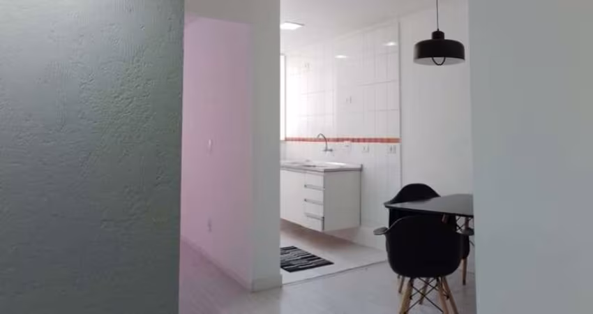 APARTAMENTO NO RUDGE RAMOS COM 1 DORMITORIO.