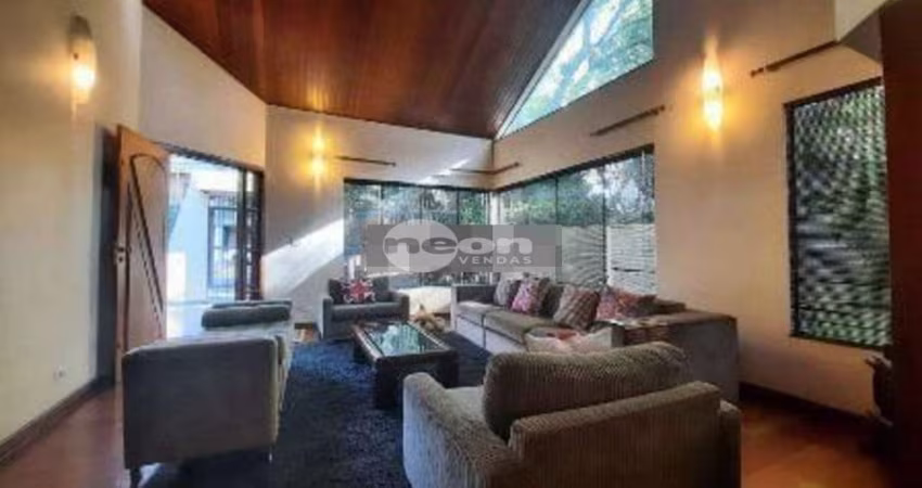 Sobrado com 3 dormitórios à venda, 350 m² por R$ 3.286.000,00 - Jardim Chácara Inglesa - São Bernardo do Campo/SP