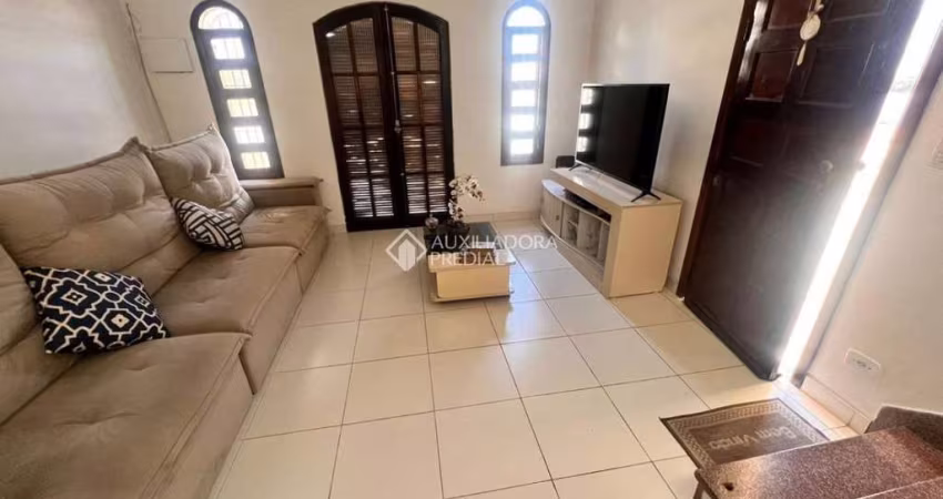 Sobrado com 3 dormitórios à venda, 162 m² por R$ 1.000.000,00 - Vila Valparaíso - Santo André/SP