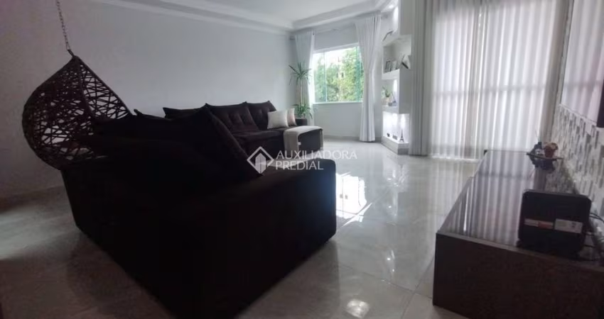 Casa Sobrado semi novo à venda em São Bernardo do Campo - SP, Santa Terezinha