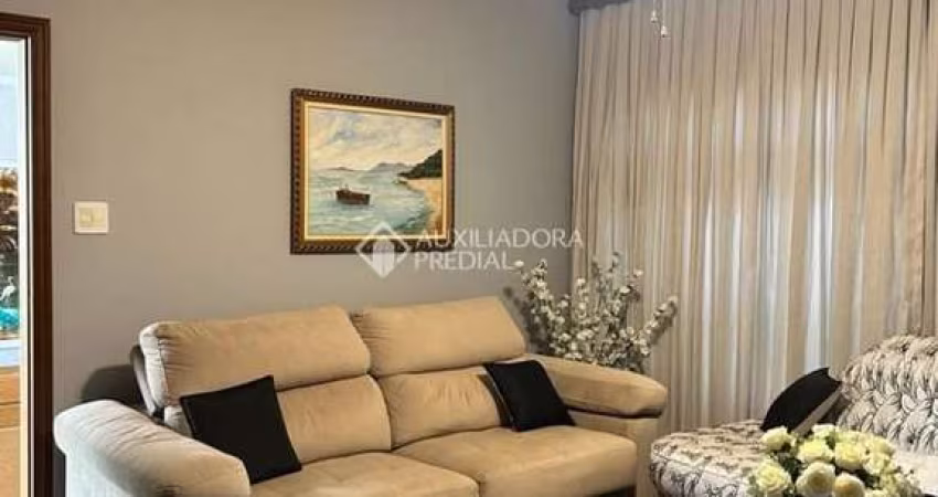 Casa com 3 dormitórios à venda, 167 m² por R$ 1.060.000 - Anchieta - São Bernardo do Campo/SP