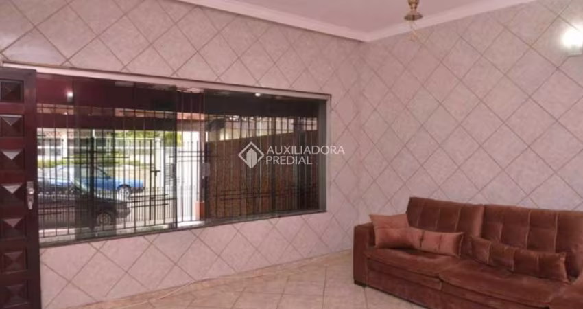 Casa com 3 dormitórios à venda, 216 m² por R$ 1.150.000 - Vila São Pedro - Santo André/SP