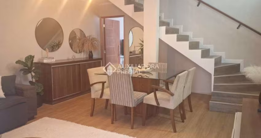 Sobrado com 3 dormitórios à venda, 230 m² por R$ 730.000 - Jardim Calux - São Bernardo do Campo/SP