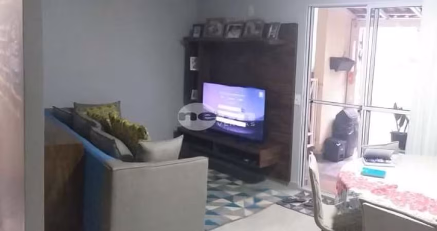 Casa de Condomínio em São Bernardo, no Taboão à venda