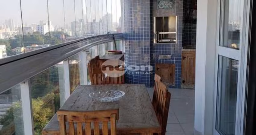 Apartamento Semi-Mobiliado à Venda no Centro