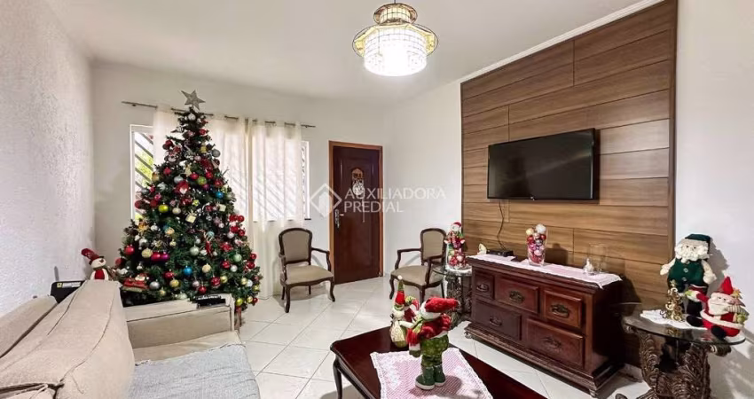 Sobrado com 3 dormitórios à venda, 182 m² por R$ 795.000 - Jardim Santo Ignácio - São Bernardo do Campo/SP