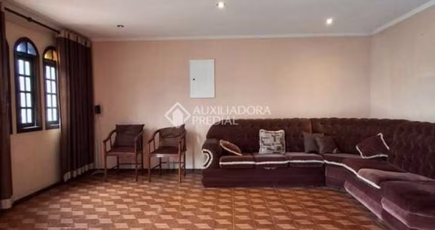 Sobrado com 4 dormitórios à venda, 450 m² por R$ 848.000,00 - Vila Artuélia - São Bernardo do Campo/SP