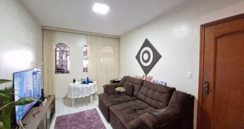 Casa Sobrado com 2 quartos, e 2 vagas de garagem em São Bernardo do Campo, no Jordanópolis à venda