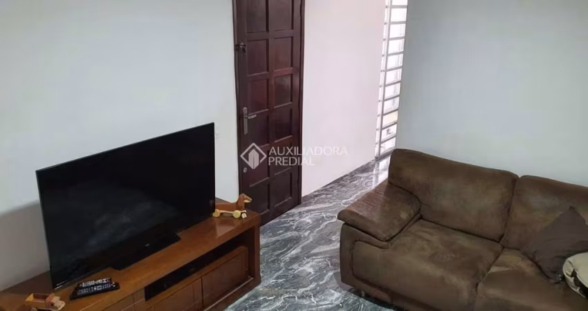 Casa com 3 dormitórios à venda, 159 m² por R$ 660.000 - Vila Francisco Matarazzo - Santo André/SP