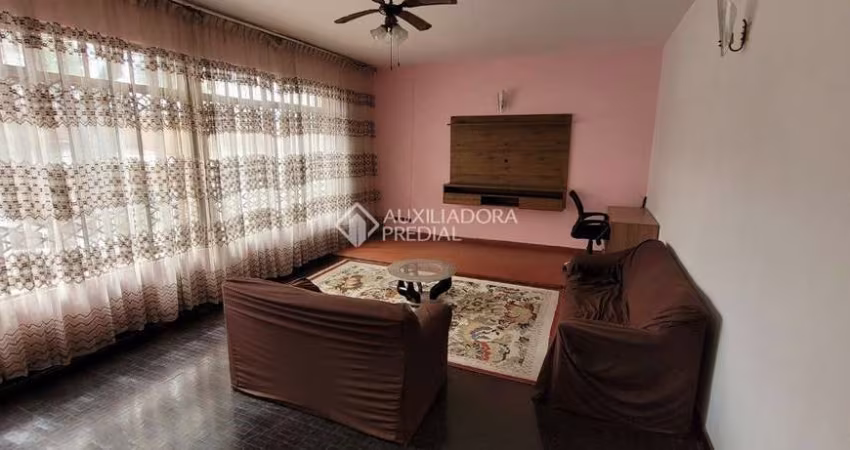 Casa com 5 dormitórios à venda, 195 m² por R$ 1.550.000 - Vila Lusitânia - São Bernardo do Campo/SP