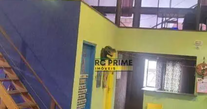 Excelente sobrado em vila linda com 298m² de área construída - 03 dormitórios