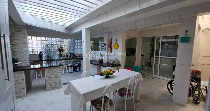 Sobrado com 3 dormitórios à venda, 389 m² por r$ 1.400.000 - santa terezinha - são bernardo do campo/sp