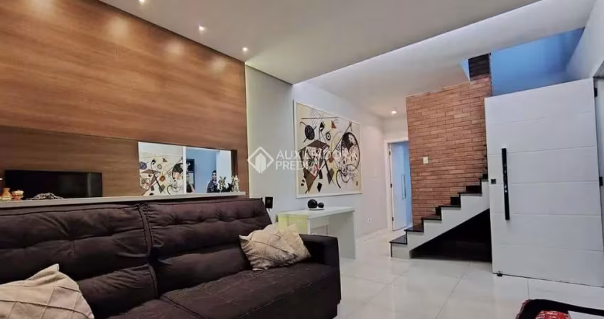 Casa com 3 quartos à venda na Rua Cidade de São Sebastião, Nova Petrópolis, São Bernardo do Campo
