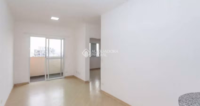 Apartamento 70 metros - 2 dormitórios no baeta neves