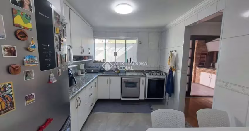 Casa com 3 quartos à venda na Rua dos Salgueiros, Parque Terra Nova, São Bernardo do Campo