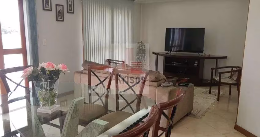 Casa Alto padrão