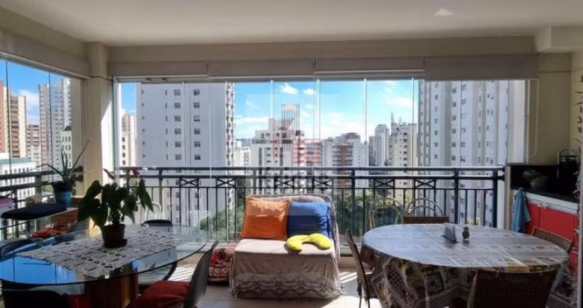Morumbi 103m² com 2 Quartos 1 Suíte e 2 Vagas com depósito