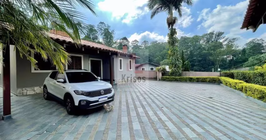 Excelente Casa Térrea em Localização Privilegiada!