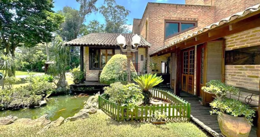 Linda Casa Rústica Integrada - Porteira Fechada em Localização Privilegiada!